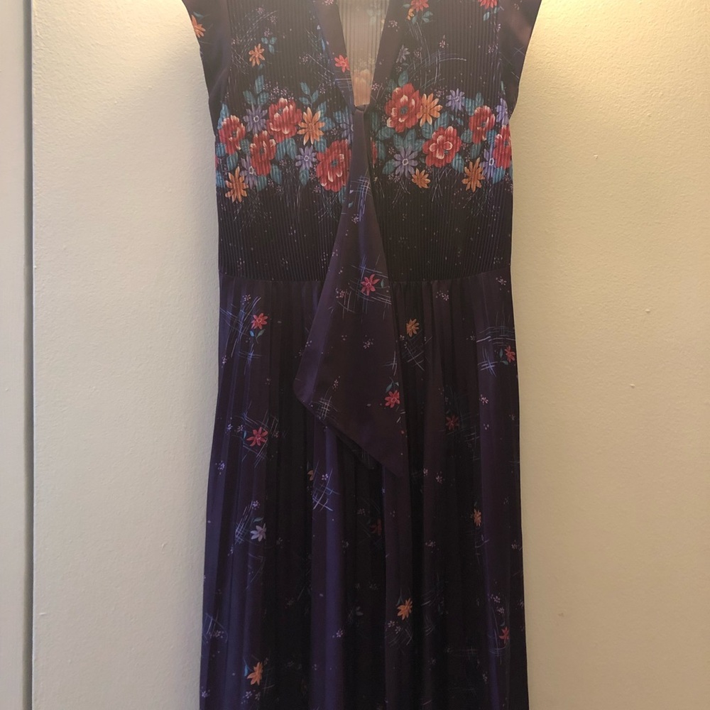 Vintage purple floral 70s pleat maxi